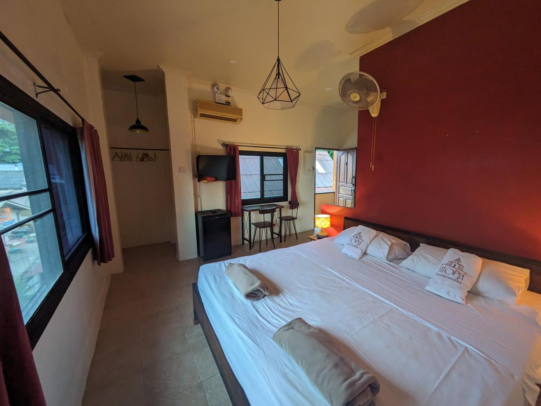 Goodtime Utopia Guesthouse Ko Tao Esterno foto